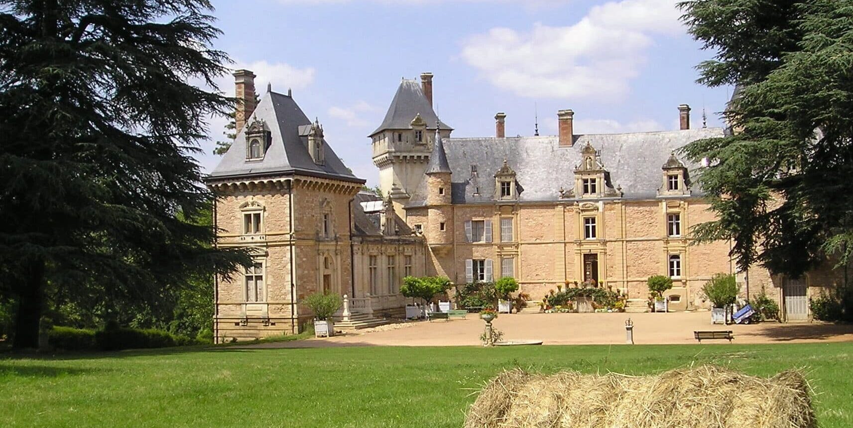 Château de Bresse sur Grosne lieu de réception Traiteur Mariage La Cuisine d'Isalys